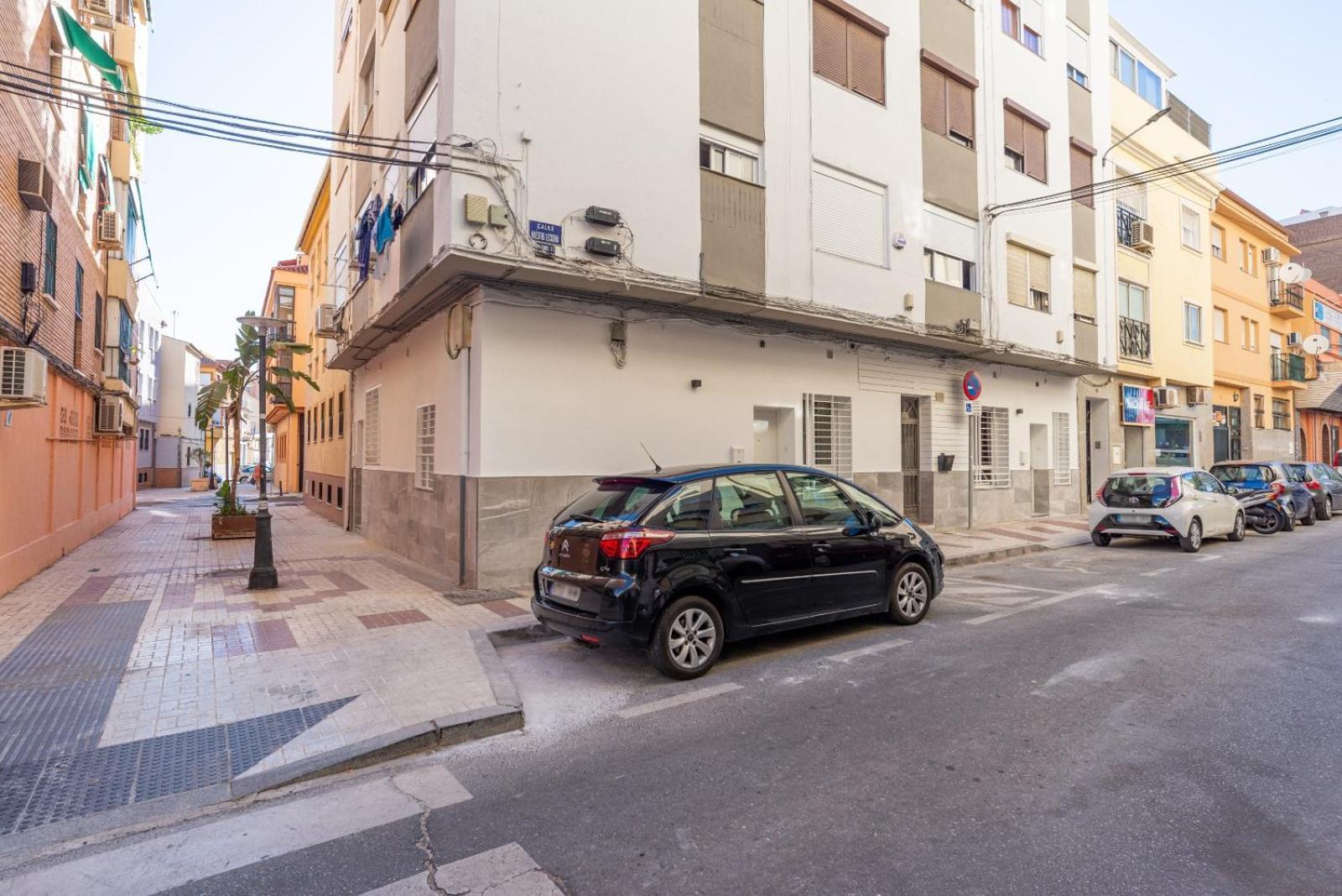 Vialia Suites Cinema Malaga Exterior photo